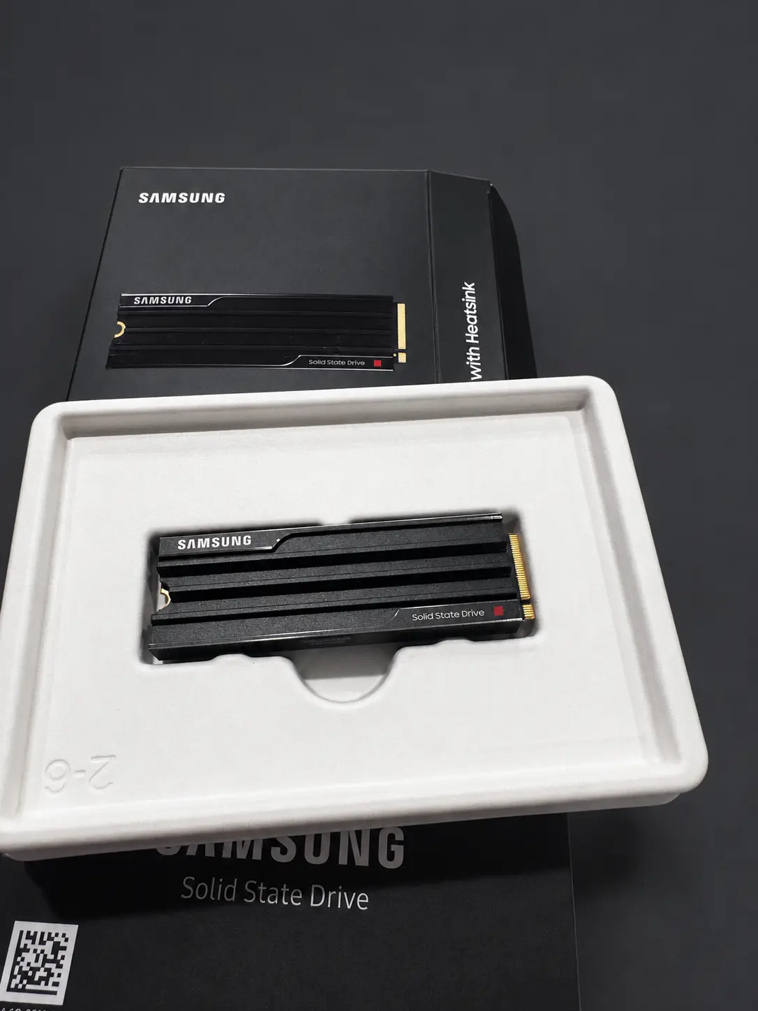 Samsung 9100 Pro 4 TB M.2-2280 PCIe 5.0 x4 NVMe (w/ heatsink)